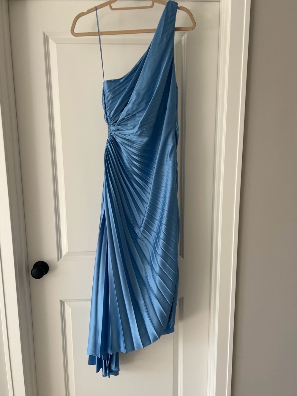 Vici One-Shoulder Electric Blue Ruched Midi Dress